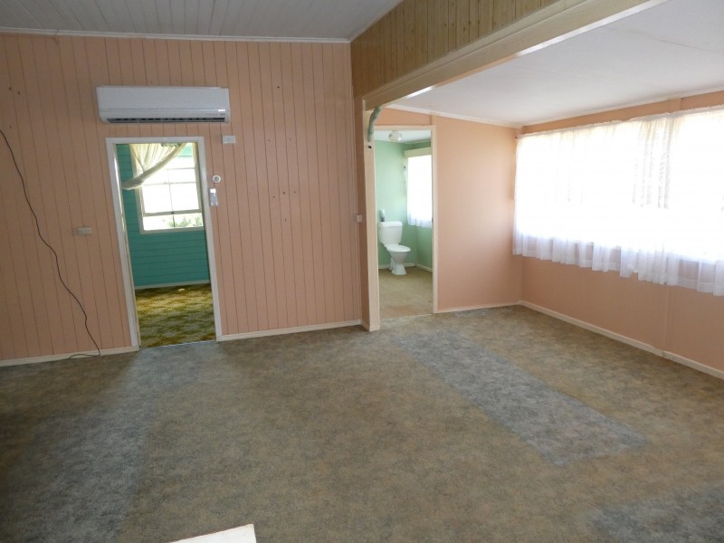 2A PIZZEY STREET, Childers QLD 4660