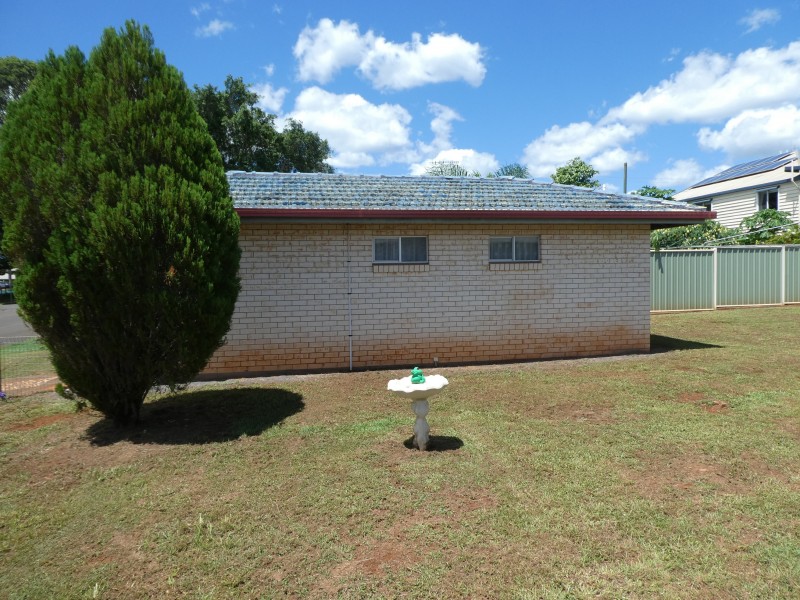 2A PIZZEY STREET, Childers QLD 4660