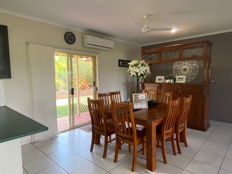 4 PIONEER AVENUE, Childers QLD 4660