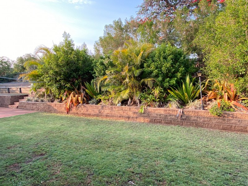 4 PIONEER AVENUE, Childers QLD 4660