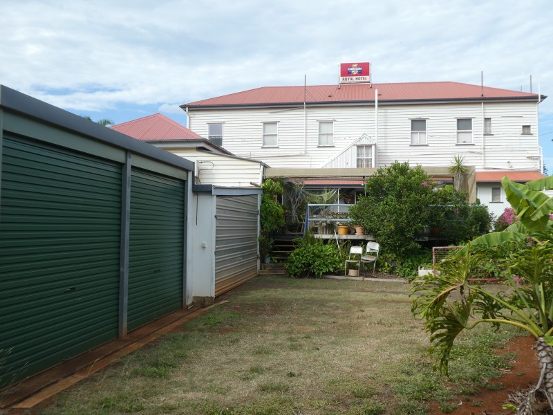 6 RANDALL STREET, Childers QLD 4660