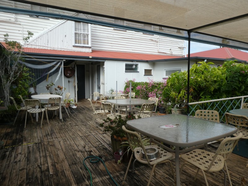 6 RANDALL STREET, Childers QLD 4660