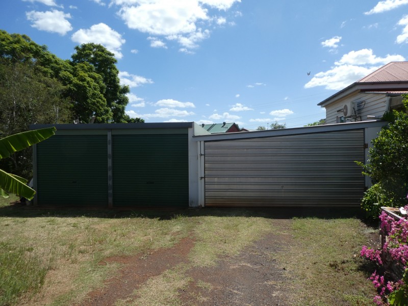 6 RANDALL STREET, Childers QLD 4660