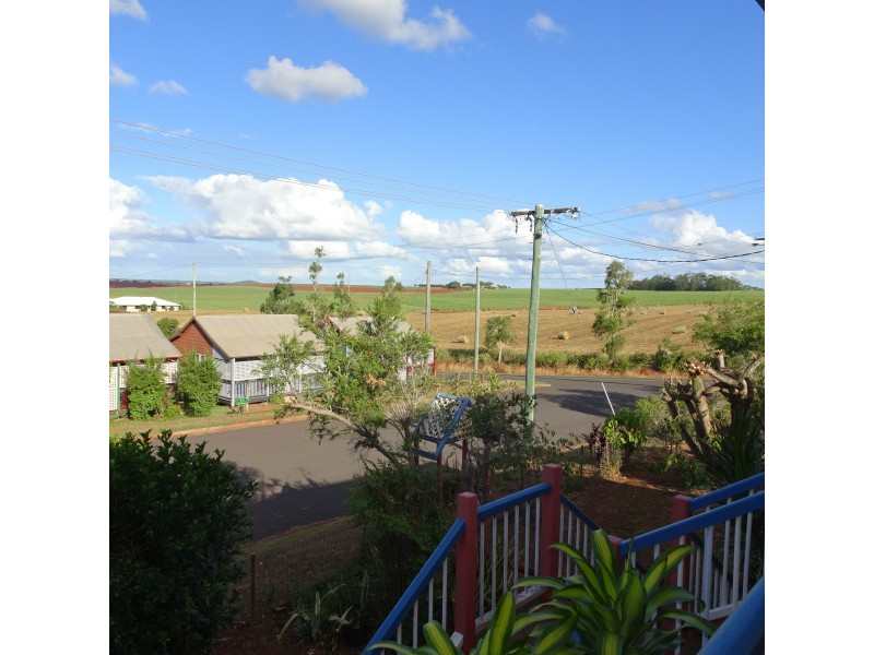 12 QUEEN STREET, Childers QLD 4660