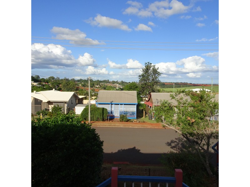 12 QUEEN STREET, Childers QLD 4660