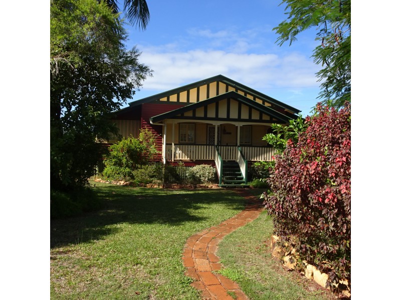 36 & 36A CHURCHILL STREET, Childers QLD 4660