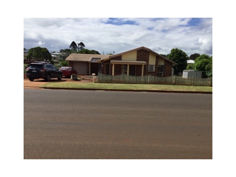 5 North Street, Childers QLD 4660