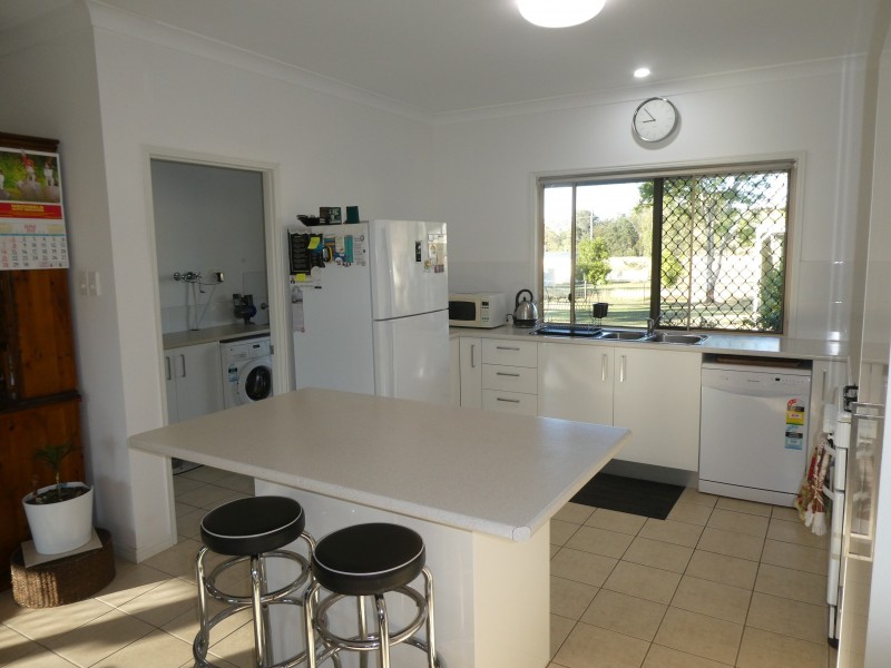 10 BOW STREET, Degilbo QLD 4621