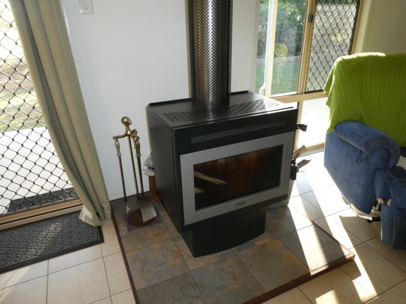 10 BOW STREET, Degilbo QLD 4621