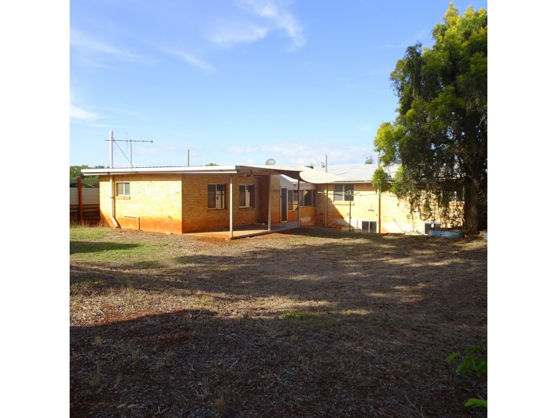 1 Nelson Street, Childers QLD 4660