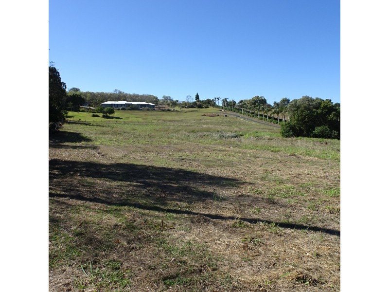 44 Huxley Road, Childers QLD 4660