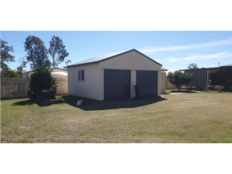 8 Richard Street, Biggenden QLD 4621