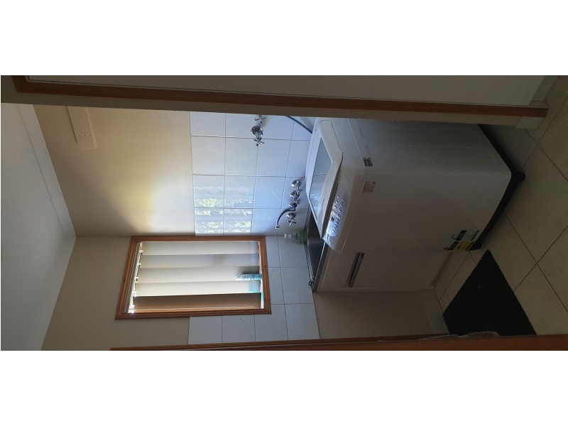 8 Richard Street, Biggenden QLD 4621