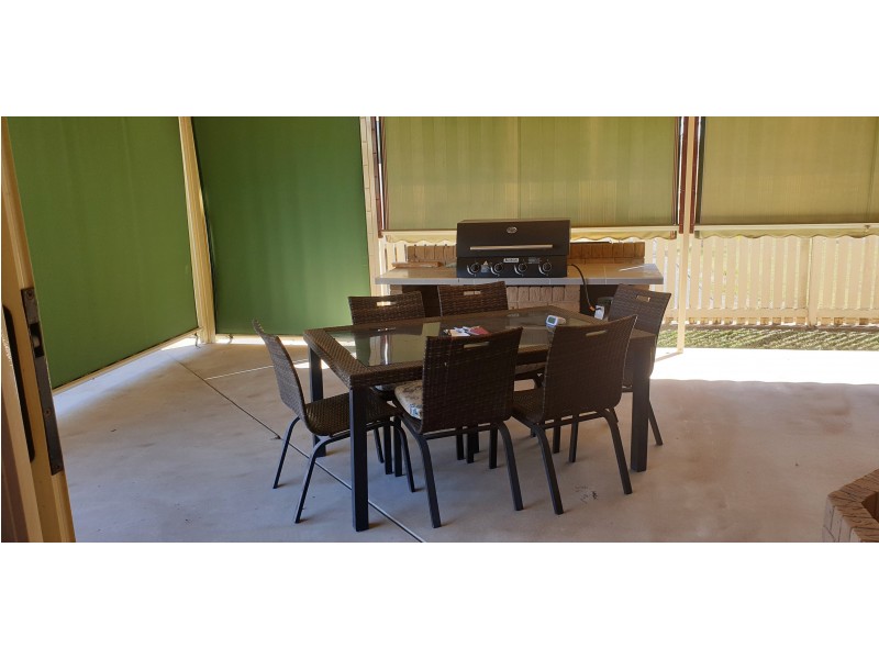 8 Richard Street, Biggenden QLD 4621