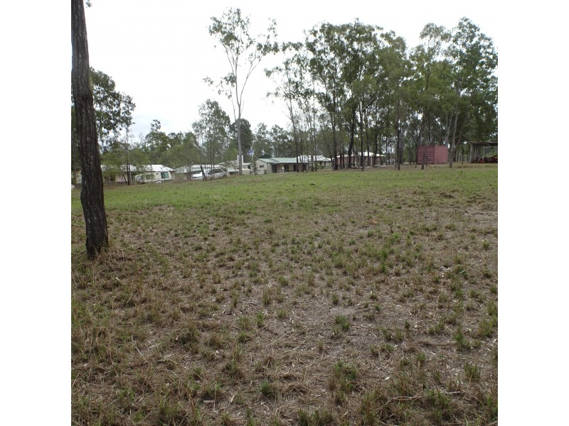 13 to 15 Wallace Street, Apple Tree Creek QLD 4660