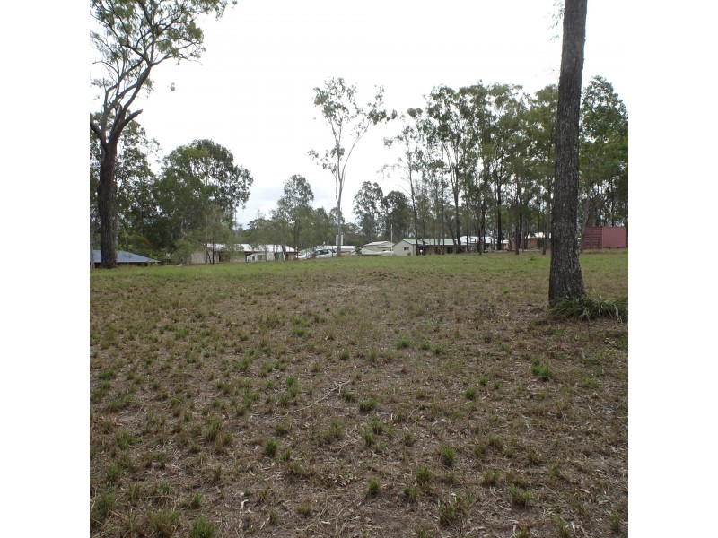 13 to 15 Wallace Street, Apple Tree Creek QLD 4660