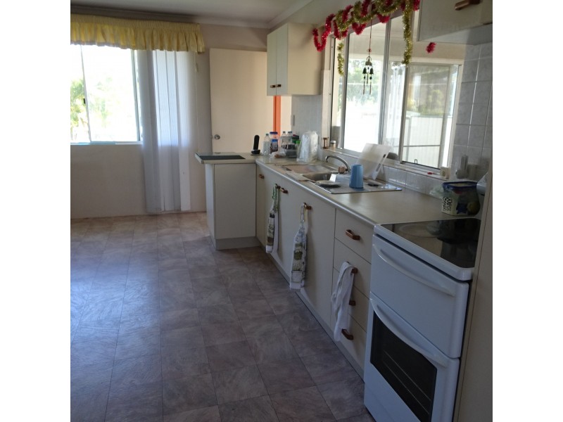 6 Steley Street, Buxton QLD 4660