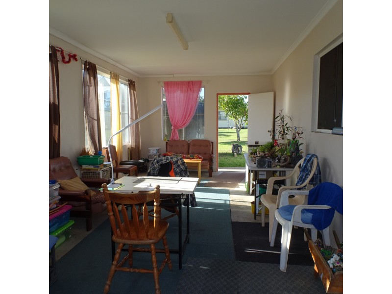 6 Steley Street, Buxton QLD 4660