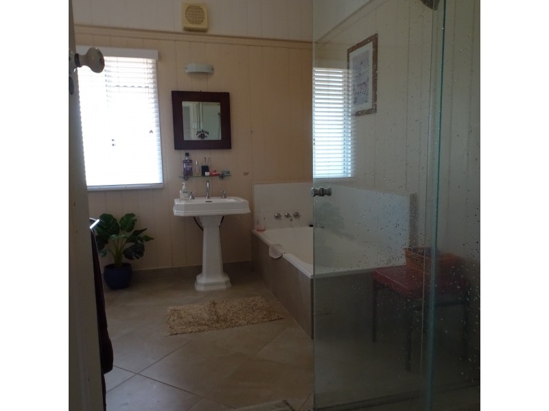 37 NELSON STREET, Childers QLD 4660