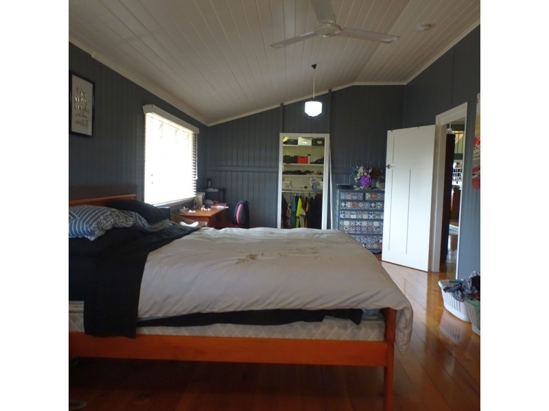 37 NELSON STREET, Childers QLD 4660