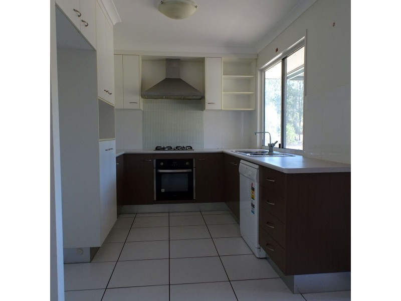 17 STRINGYBARK COURT, Apple Tree Creek QLD 4660