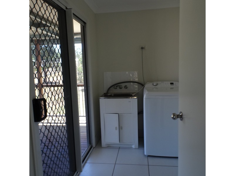 17 STRINGYBARK COURT, Apple Tree Creek QLD 4660