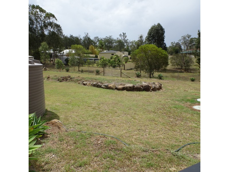 17 STRINGYBARK COURT, Apple Tree Creek QLD 4660