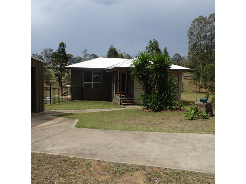 17 STRINGYBARK COURT, Apple Tree Creek QLD 4660