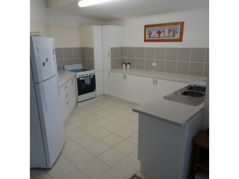 12 Homann Street, Buxton QLD 4660