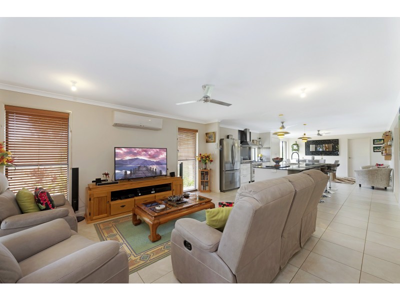 57 Redridge Crescent, Redridge QLD 4660