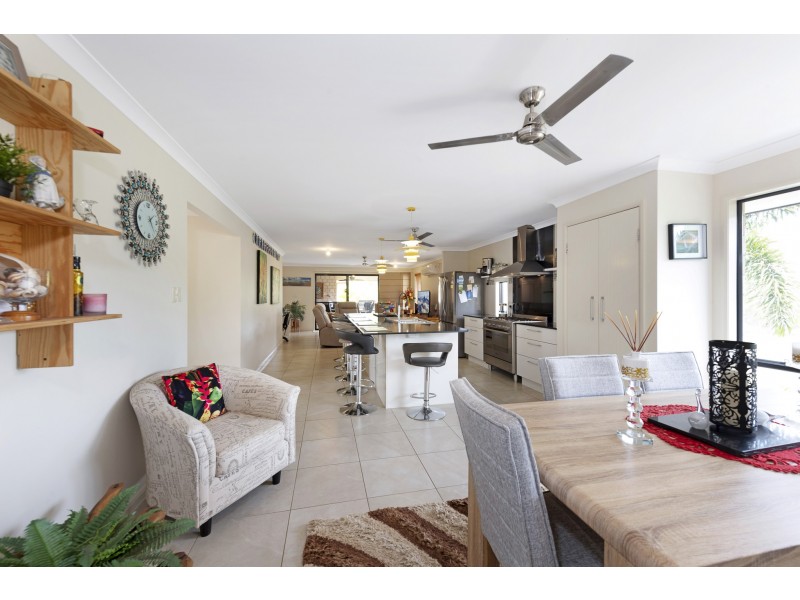 57 Redridge Crescent, Redridge QLD 4660