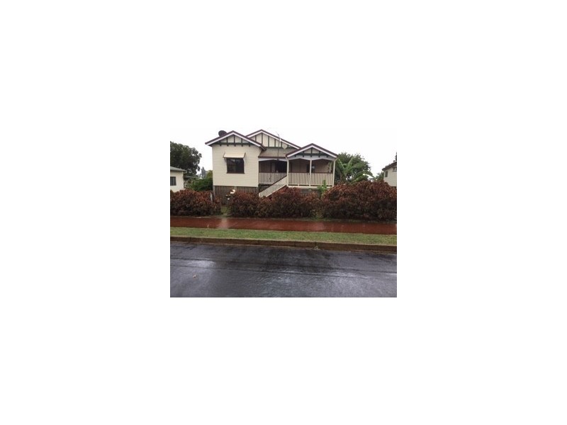 5 WEST STREET, Childers QLD 4660