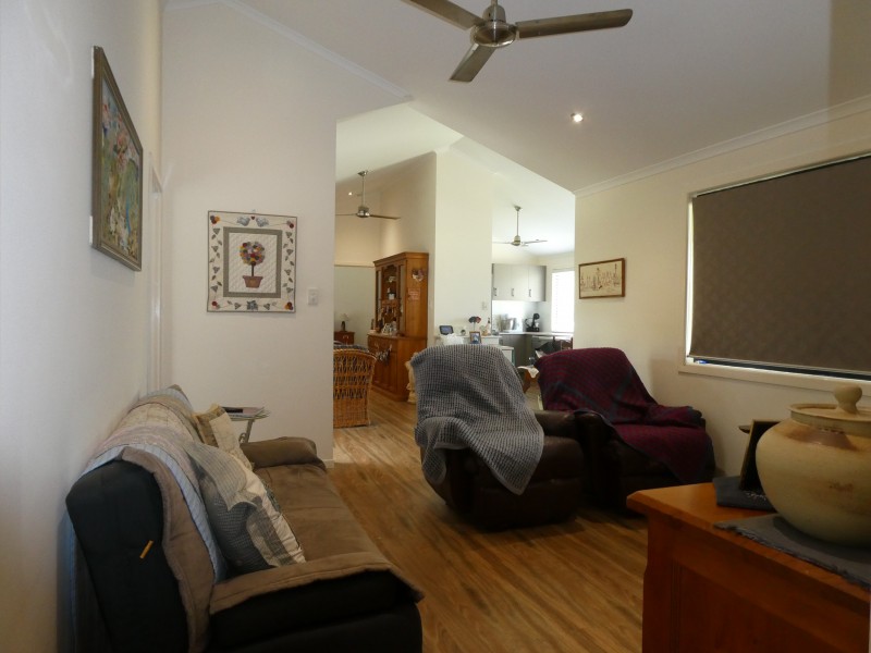 25 Yalla Lane, Redridge QLD 4660