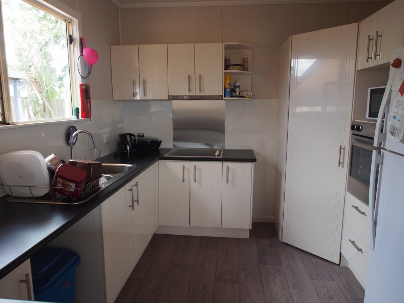 8 Churchill Street, Childers QLD 4660