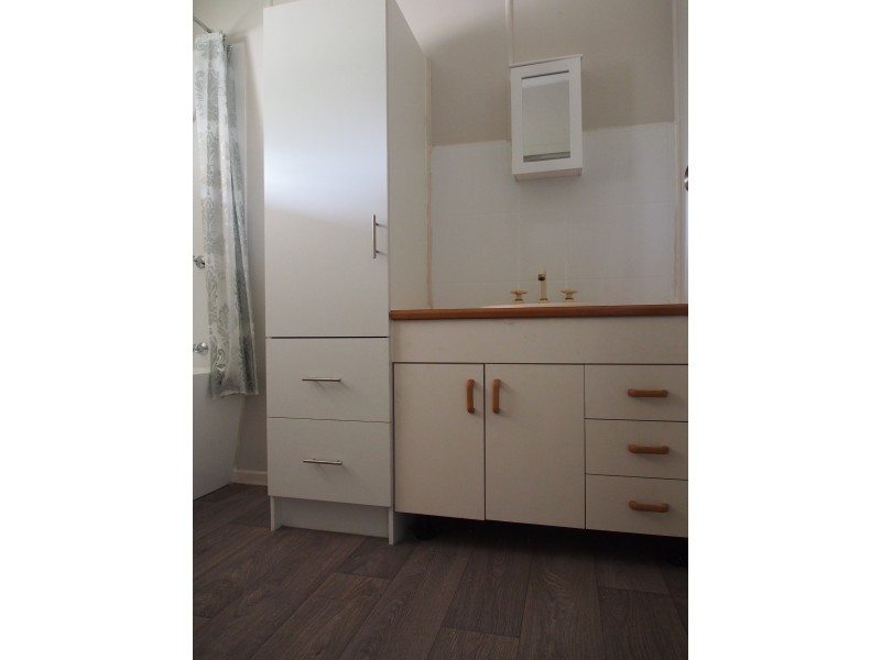 8 Churchill Street, Childers QLD 4660