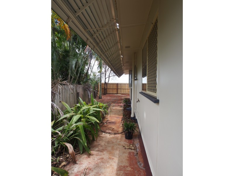 8 Churchill Street, Childers QLD 4660