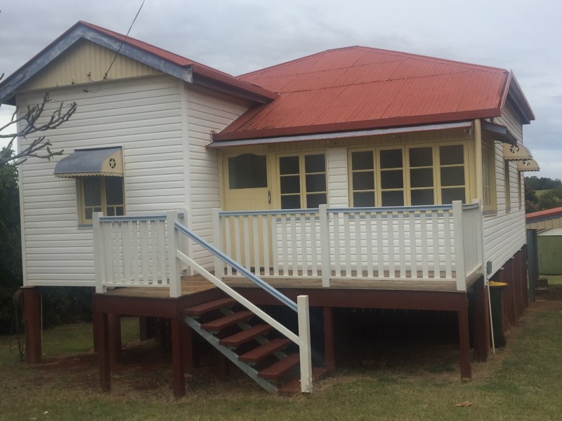 16 Macrossan Street, Childers QLD 4660