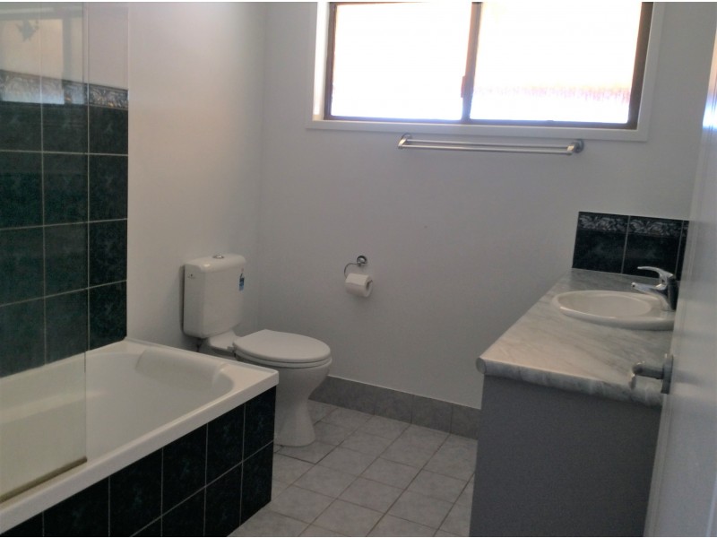 18 NOAKES STREET, Childers QLD 4660