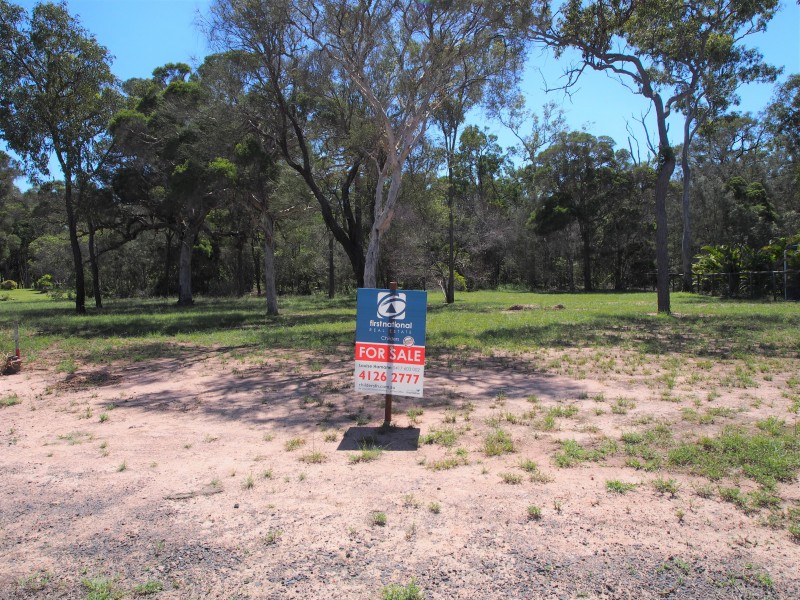 8 BURRUM STREET, Buxton QLD 4660