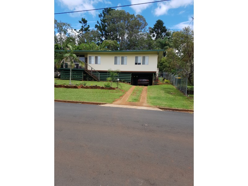 14 ELIZABETH STREET, Childers QLD 4660