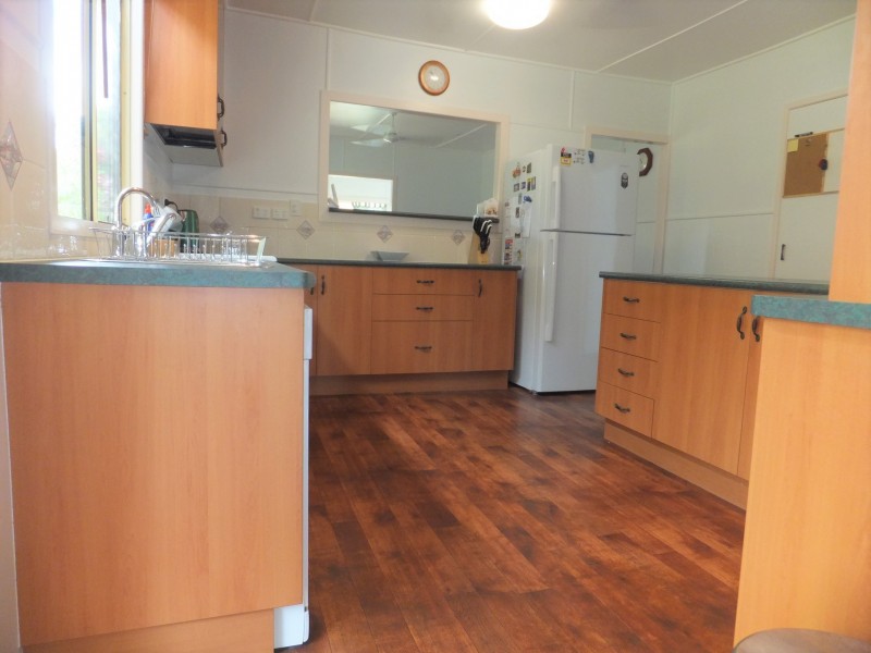 9 MURRAY STREET, Childers QLD 4660