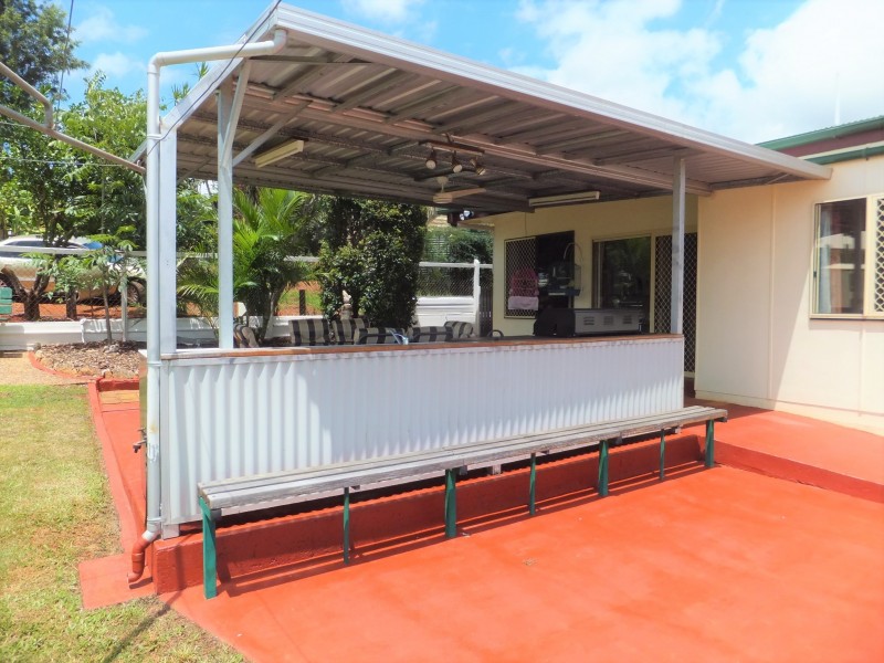 9 MURRAY STREET, Childers QLD 4660