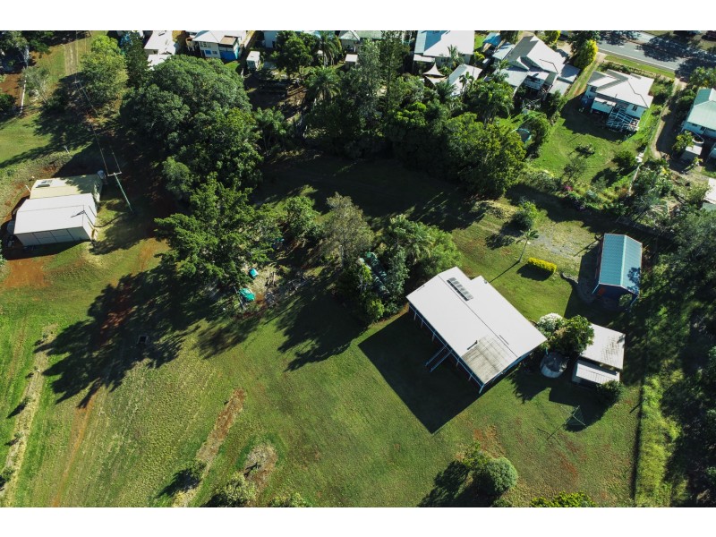 202 CHURCHILL STREET, Childers QLD 4660