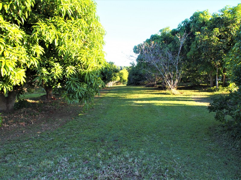 11 HAWES ROAD, North Isis QLD 4660