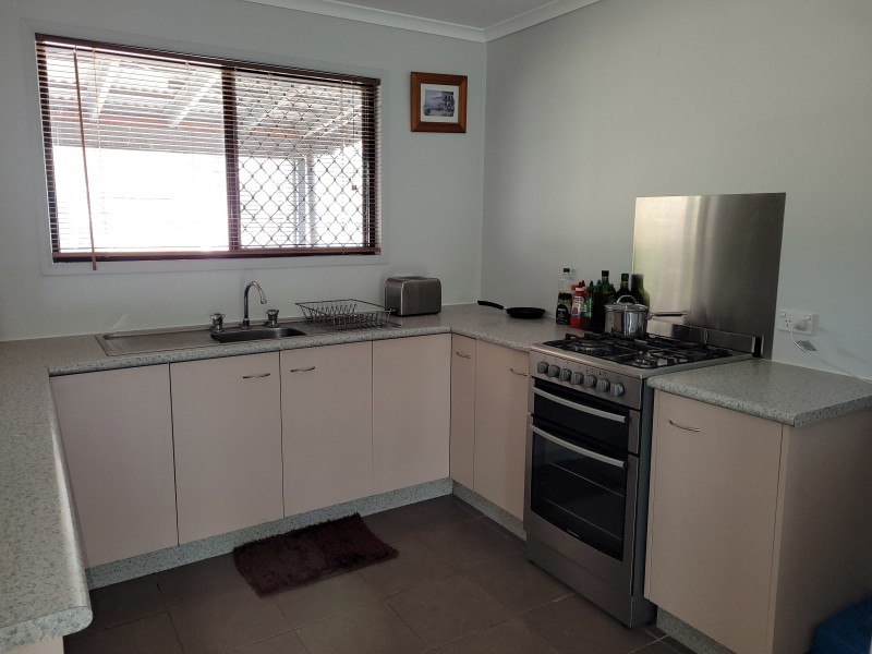 32 COMMODORE DVE, South Bingera QLD 4670