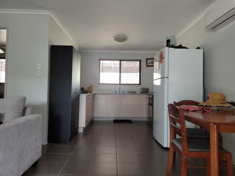 32 COMMODORE DVE, South Bingera QLD 4670
