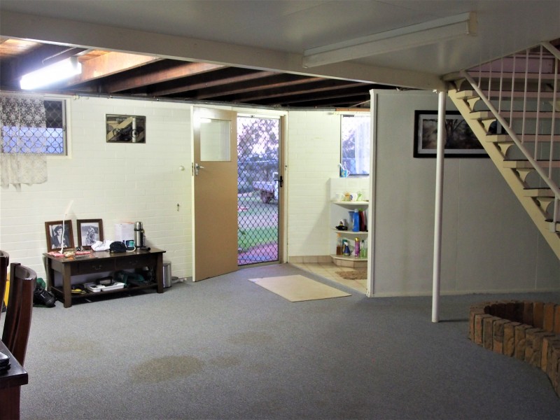 220 CHURCHILL STREET, Childers QLD 4660