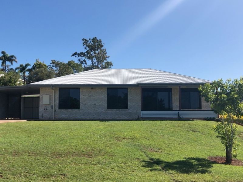 10 PIONEER AV, Childers QLD 4660