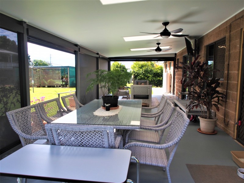 1 BRAND STREET, Childers QLD 4660
