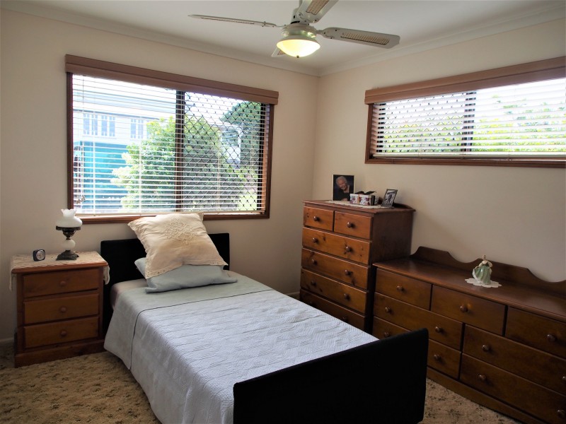 1 BRAND STREET, Childers QLD 4660